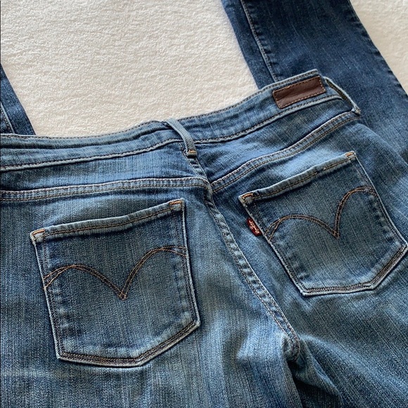 Levi’s Slight Curve Straight Leg Jeans - Picture 4 of 8